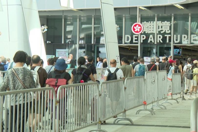 香園圍口岸增通關通道疏導人潮