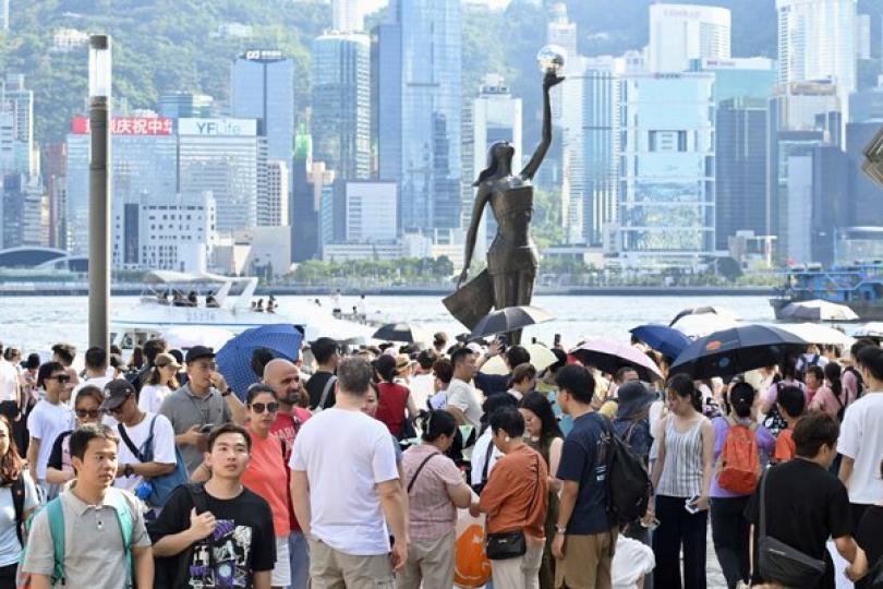 黃金周首四天內地旅客升逾7% 黃金周首四天內地旅客升逾7%