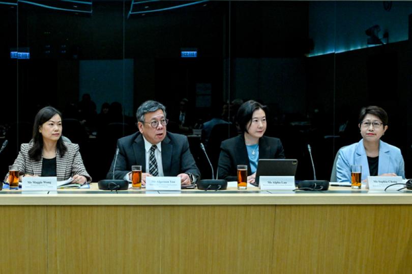 出海專班督導委員會舉行首次會議 出海專班督導委員會舉行首次會議