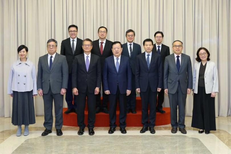 夏寶龍北京會見特區代表團 夏寶龍北京會見特區代表團