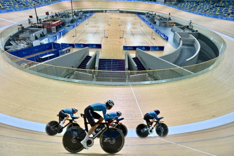 單車港隊 出擊衝牌 單車港隊 出擊衝牌