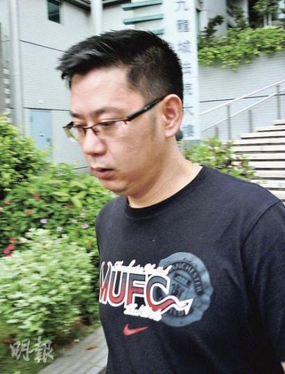 庭警馮超華涉嫌兩個月內七度在住所高空擲物，警誡下聲稱受人控制而犯案。（利嘉茵攝）