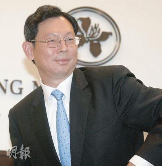金管局總裁陳德霖昨日披露，透過香港的人民幣貿易結算量於5月躍升1.48倍至72億元人民幣，並預告正爭取下月修訂《清算協議》，以方便包括證券行及基金公司的市場業界開發人民幣保險、股票及基金等金融及理財產品。（李紹昌攝）