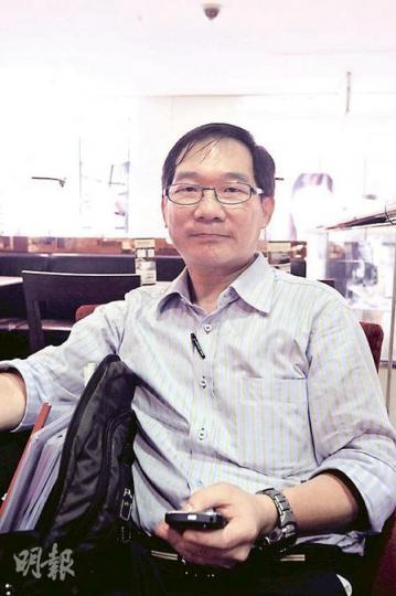 喪兄的章國添呼籲在內地港商，要注意人身安全。（樊銳昌攝）