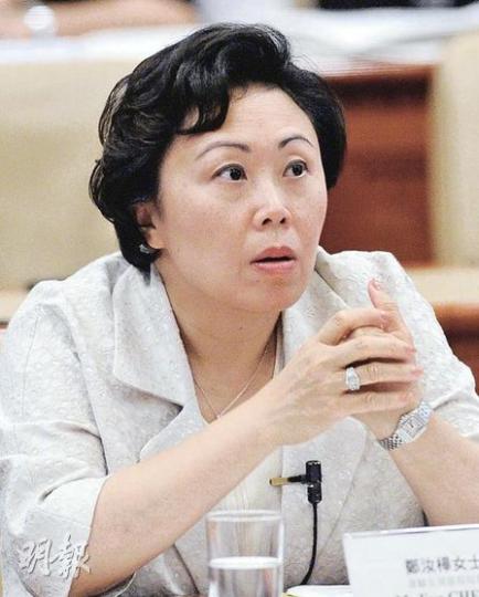 運輸及房屋局長鄭汝樺說，若發展商就天匯事件的答覆並非全部真相，警方會解開這些疑團。（尹錦恩攝）