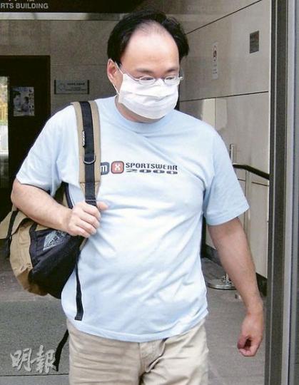 陳文正昨日承認22項縱火及10項虛報他人犯案的控罪。他求情時表示，一再犯罪是因為向上司報告有人縱火「會被上司讚賞及同事尊敬」。（洪藹婷攝）
