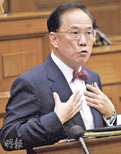 特首曾蔭權透露,將會在10月發表的施政報告着手處理社會資源分配的政策。(李紹昌攝) 特首曾蔭權透露,將會在10月發表的施政報告着手處理社會資源分配的政策。(李紹昌攝)