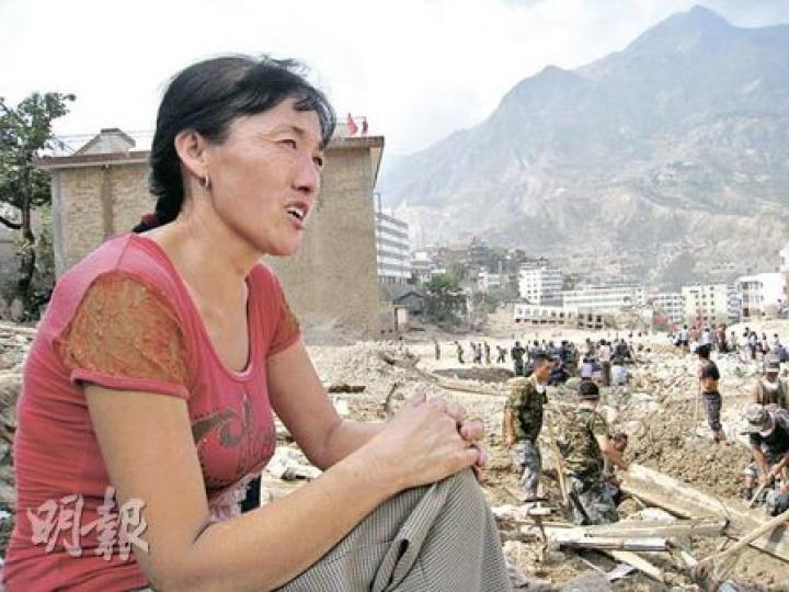 劉吉琴家族三代親屬合計53人死亡。她說已經哭乾了眼淚。（劉洪慶攝）