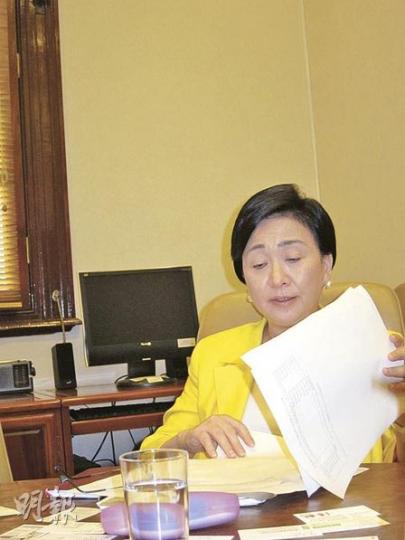 劉慧卿直言過去7年的議員生涯至少「倒貼」了77萬元，令她「火滾」，認為議員薪酬有必要檢討。（陳雪玲攝）