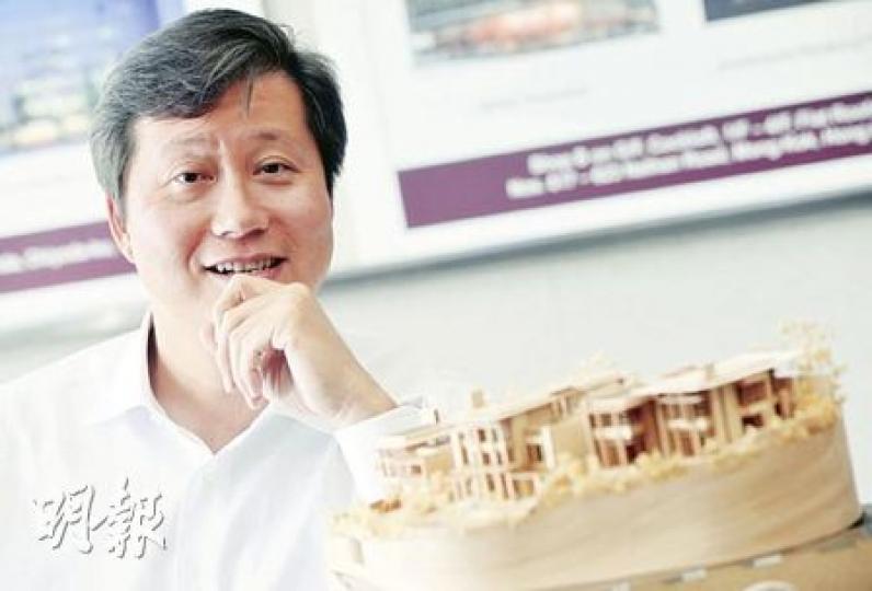 朱惠德認為香港背靠中國,經濟動力足,樓市可看好。(朱永倫攝) 朱惠德認為香港背靠中國,經濟動力足,樓市可看好。(朱永倫攝)