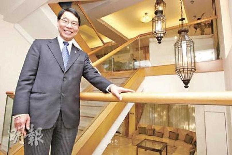 浸會大學校長陳新滋昨公布十年發展大計，將斥資8億元興建全港首所中醫教學醫院，為中醫學生提供臨牀實習機會，另將原來裝修精緻的校長宿舍（圖），改裝成創意研究院基地，邀請諾貝爾獎得主來港交流，分享科研經驗。（李紹昌攝）