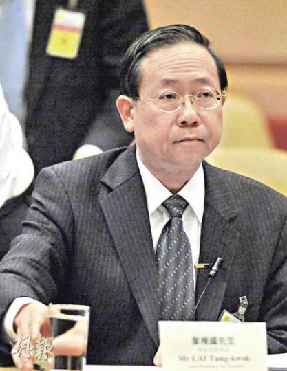 保安局副局長黎棟國昨日出席立法會保安事務委員會時重申,港府期待菲律賓當局盡快完成餘下的報告,包括檢討當地於10年前訂下的危機處理手冊,並公開相關內容,確保日後能保護旅客安全。(劉焌陶攝) 保安局副局長黎棟國昨日出席立法會保安事務委員會時重申,港府期待菲律賓當局盡快完成餘下的報告,包括檢討當地於10年前訂下的危機處理手冊,並公開相關內容,確保日後能保護旅客安全。(劉焌陶攝)