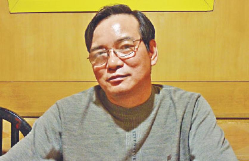 劉曉暄接受本報專訪時表示,其兄劉曉波曾囑咐他,和平獎的獎金一定要為公而用。(明報記者攝) 劉曉暄接受本報專訪時表示,其兄劉曉波曾囑咐他,和平獎的獎金一定要為公而用。(明報記者攝)
