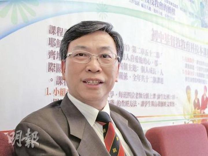 津中議會主席廖亞全表示,未來2年津中議會仍會就縮班殺校建議爭取教育局認同,望在短期內以減班解決燃眉之急,長遠是新高中30人一班,增加教師比例,保留優秀教師。(彭美芳攝) 津中議會主席廖亞全表示,未來2年津中議會仍會就縮班殺校建議爭取教育局認同,望在短期內以減班解決燃眉之急,長遠是新高中30人一班,增加教師比例,保留優秀教師。(彭美芳攝)