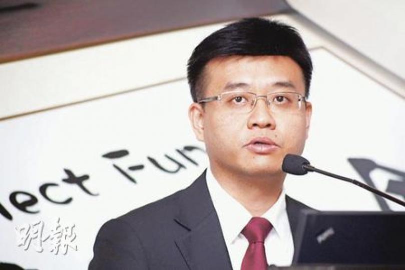 華夏基金中國股票投資主管、執行董事溫亮說,投資者應關注內需板塊,比如消費服務、教育、財富管理服務、醫療服務等。(陳智良攝) 華夏基金中國股票投資主管、執行董事溫亮說,投資者應關注內需板塊,比如消費服務、教育、財富管理服務、醫療服務等。(陳智良攝)