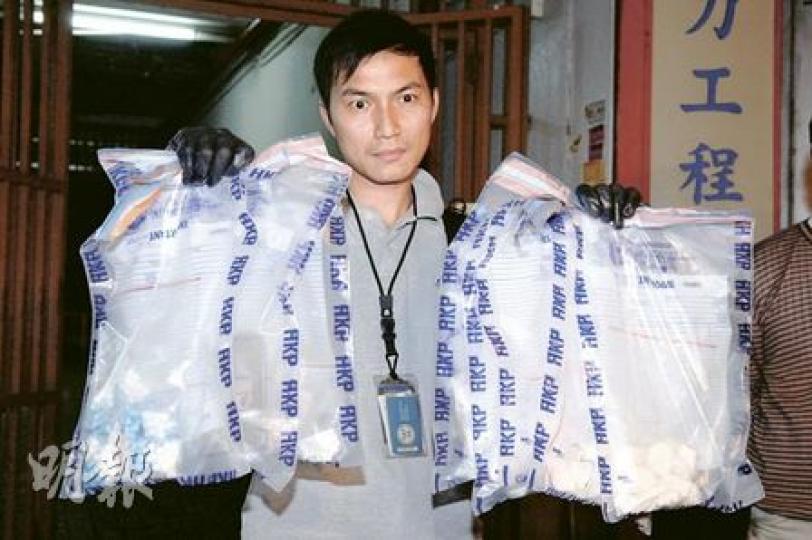 警方指丸仔類毒品已成為毒品市場主流,一次過檢獲逾百萬元4號海洛英極罕見。(衛永康攝) 警方指丸仔類毒品已成為毒品市場主流,一次過檢獲逾百萬元4號海洛英極罕見。(衛永康攝)