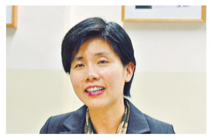 徐澤林紀念小學校長陳瑞如指校方無縮班殺校壓力,對女教師吳嘉慧墮樓慘劇表示難過,不想猜測其尋死原因。(梁琬珊攝) 徐澤林紀念小學校長陳瑞如指校方無縮班殺校壓力,對女教師吳嘉慧墮樓慘劇表示難過,不想猜測其尋死原因。(梁琬珊攝)