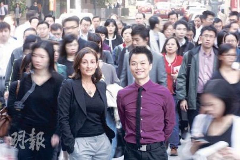 和Farzana Aslam(左),期望能訓練更多「本地維權人士」,在平機會層面與大機構「拗手瓜」。(李紹昌攝) 和Farzana Aslam(左),期望能訓練更多「本地維權人士」,在平機會層面與大機構「拗手瓜」。(李紹昌攝)
