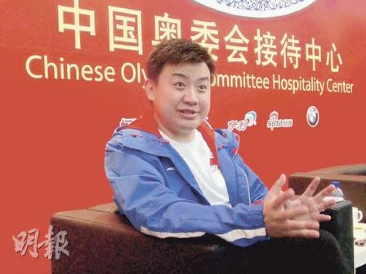安踏執行副總裁鄭捷透露,每年的宣傳費佔營業額約14%。(羅湋楠攝) 安踏執行副總裁鄭捷透露,每年的宣傳費佔營業額約14%。(羅湋楠攝)