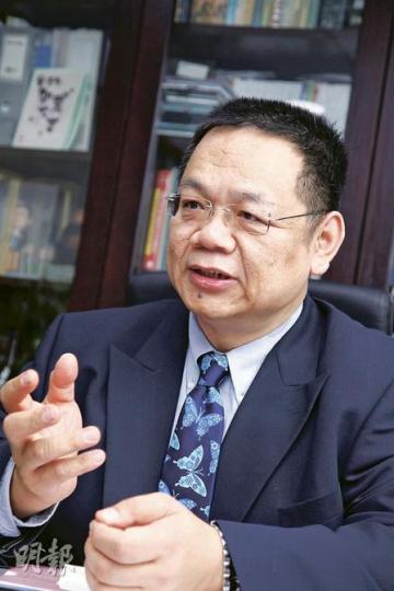 曾繁光說,「做人確辛苦,要學吓苦中享受,不要想著你失去幾多,要想你還有幾多」。(陳智良攝) 曾繁光說,「做人確辛苦,要學吓苦中享受,不要想著你失去幾多,要想你還有幾多」。(陳智良攝)