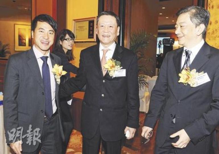化學物料儲存及物流商龍翔集團(0935)下周三招股,29日掛牌,可能成為今年最後上市的新股。圖中為龍翔主席吳惠民。(劉焌陶攝) 化學物料儲存及物流商龍翔集團(0935)下周三招股,29日掛牌,可能成為今年最後上市的新股。圖中為龍翔主席吳惠民。(劉焌陶攝)