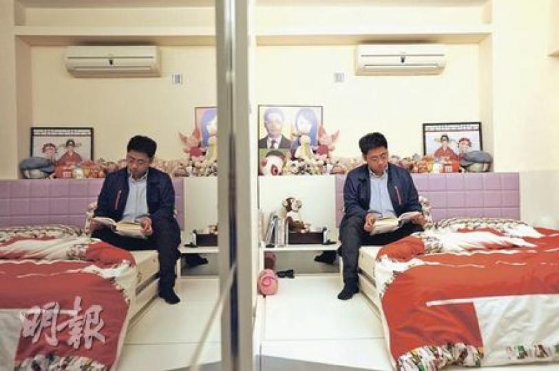 智經的調查指年輕人以置業為未來10年的人生目標,已經置業的「80後」、民建聯油尖旺區議員葉傲冬(圖)提醒年輕人,置業時必須考慮個人經濟能力。 (何家達攝) 智經的調查指年輕人以置業為未來10年的人生目標,已經置業的「80後」、民建聯油尖旺區議員葉傲冬(圖)提醒年輕人,置業時必須考慮個人經濟能力。 (何家達攝)