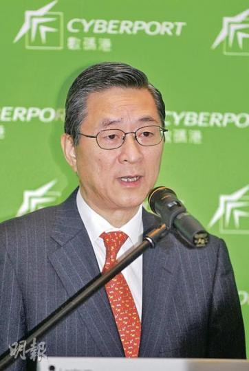 新上任的數碼港董事局主席周文耀昨會晤傳媒時,為數碼港身分解畫,澄清數碼港不是電訊盈科的地產項目。(陳淑安攝) 新上任的數碼港董事局主席周文耀昨會晤傳媒時,為數碼港身分解畫,澄清數碼港不是電訊盈科的地產項目。(陳淑安攝)