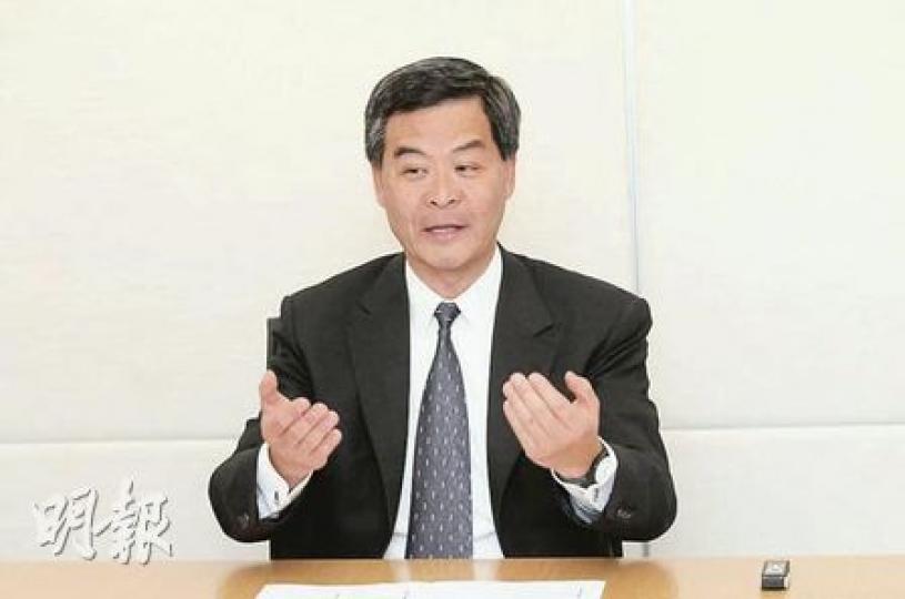 行政會議召集人梁振英表示,香港擁有兩文三語和可靠法治制度,有條件成為國際航運中心。(張智超攝) 行政會議召集人梁振英表示,香港擁有兩文三語和可靠法治制度,有條件成為國際航運中心。(張智超攝)