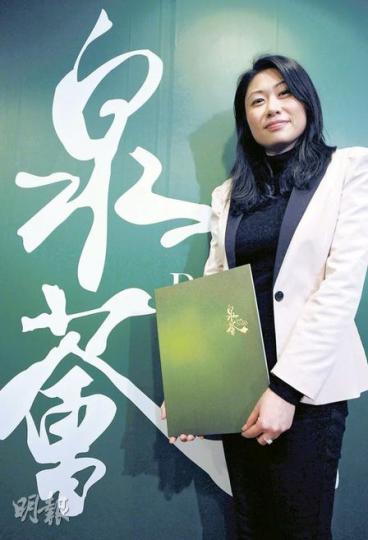 新地代理項目聯絡經理劉家敏指，泉薈的市場定位為「用家盤」，而首晚揀樓的人士，逾70％為洪水橋及元朗一帶的同區客。（朱永倫攝）