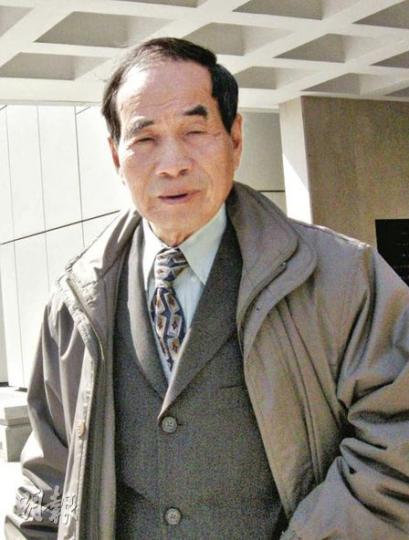 鹿頸陳屋村代表候選人陳志成質疑116名選民原居民資格，要求押後周日選舉但被拒絕。（陳穎鏇攝）鹿頸陳屋村代表候選人陳觀華昨被質疑並非原居民，他堅稱其一房祖先並非絕後。（陳穎鏇攝）
