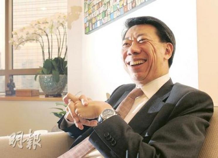 洪丕正說近日要開始練跑，因為他會參加本周日渣打馬拉松的「領袖盃」賽事，跑兩公里。（劉焌陶攝）