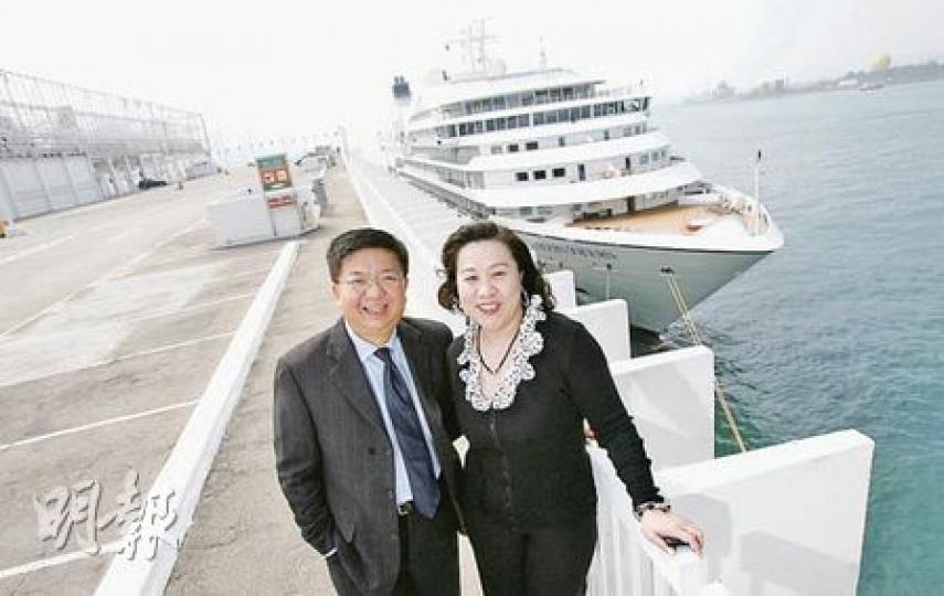 旅發局總幹事劉鎮漢(左)及旅發局成員袁麗鳳(右)表示,有信心香港可發展成世界級郵輪港口。(林振東攝) 旅發局總幹事劉鎮漢(左)及旅發局成員袁麗鳳(右)表示,有信心香港可發展成世界級郵輪港口。(林振東攝)