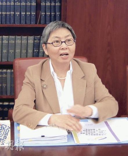 公民黨會就本地立法提出60項修訂,但由於修訂須分組點票過半數方能通過,料修訂會全軍覆沒。圖為該黨副主席吳靄儀。(陳雪玲攝) 公民黨會就本地立法提出60項修訂,但由於修訂須分組點票過半數方能通過,料修訂會全軍覆沒。圖為該黨副主席吳靄儀。(陳雪玲攝)