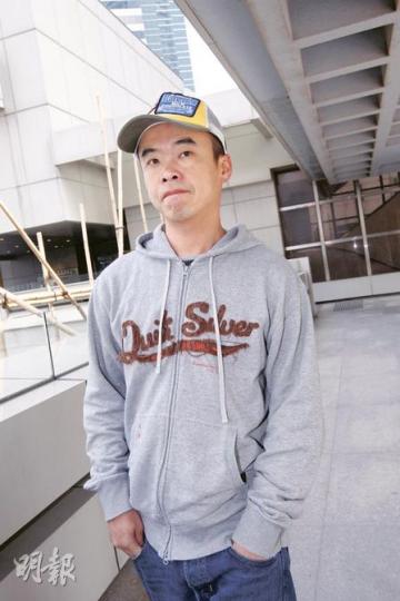 潛水教練周啟邦(圖)供稱,看見次被告鄒偉基在海中只托着事主陳凡的頭部,手執水泡卻未有套在陳身上。(李紹昌攝) 潛水教練周啟邦(圖)供稱,看見次被告鄒偉基在海中只托着事主陳凡的頭部,手執水泡卻未有套在陳身上。(李紹昌攝)