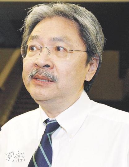 曾俊華批評泛民議員否決臨時撥款,是非常不負責任,將政治放在市民利益之上,強調預算案的修訂「絕對受到市民支持」。 (李紹昌攝) 曾俊華批評泛民議員否決臨時撥款,是非常不負責任,將政治放在市民利益之上,強調預算案的修訂「絕對受到市民支持」。 (李紹昌攝)