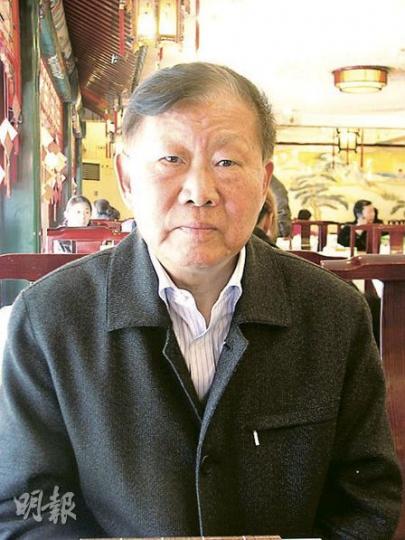 中國工程院院士王夢恕反對鐵道部「政企分開」,但認為應該改革服務。(林迎攝)(明報製圖) 中國工程院院士王夢恕反對鐵道部「政企分開」,但認為應該改革服務。(林迎攝)(明報製圖)
