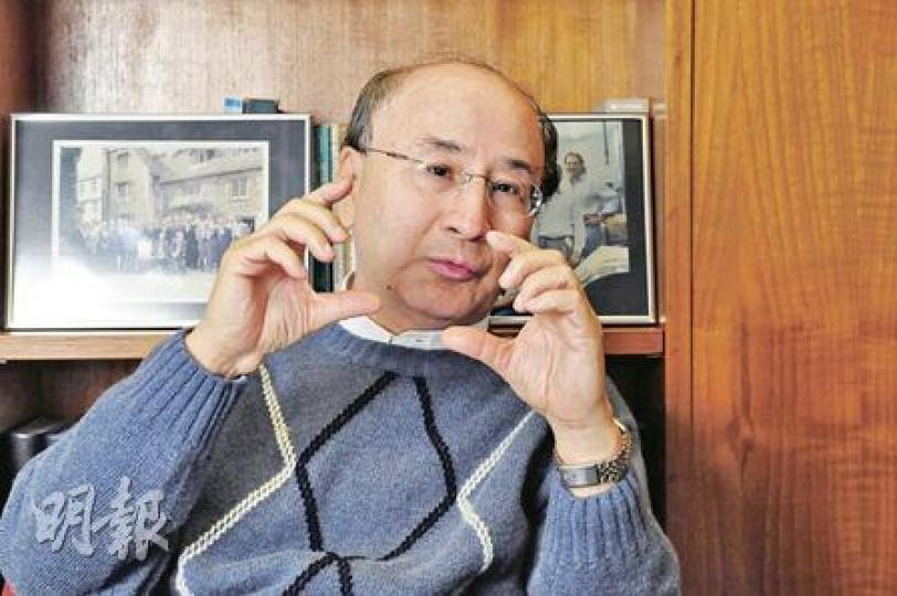 核子專家兼理大教授胡仲豪直言港府對核事故的應變計劃「有待改善」,建議政府借鏡外國例子,「改良報告有心不怕遲」。(張智超攝) 核子專家兼理大教授胡仲豪直言港府對核事故的應變計劃「有待改善」,建議政府借鏡外國例子,「改良報告有心不怕遲」。(張智超攝)