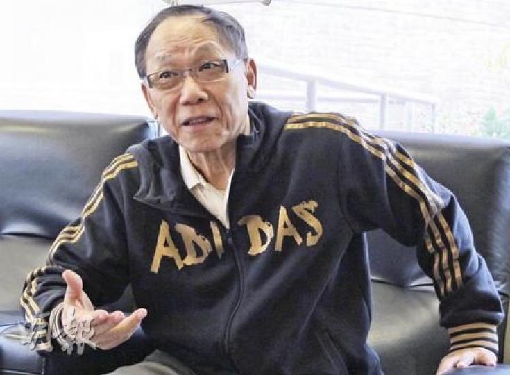 理大醫療及社會學院院長胡志城即將退休,他指出,本港視光師薪酬待遇和診症權利均遠遜歐美國家,無法與醫生獲得同樣專業地位。(蕭輝浩攝) 理大醫療及社會學院院長胡志城即將退休,他指出,本港視光師薪酬待遇和診症權利均遠遜歐美國家,無法與醫生獲得同樣專業地位。(蕭輝浩攝)