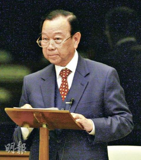 劉皇發表示,「絕對不懷疑內地人有『買爆』香港樓市的能力」,促政府進一步規管內地人來港買樓。(林振東攝) 劉皇發表示,「絕對不懷疑內地人有『買爆』香港樓市的能力」,促政府進一步規管內地人來港買樓。(林振東攝)