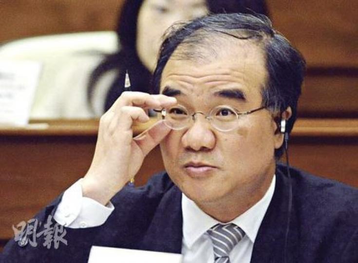 運輸及房屋局副局長邱誠武表示，豁免在宣布加稅前已訂購的私家車稅款建議，「在法案委員會有得傾」。（尹錦恩攝）