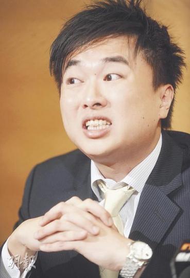 中聚雷天昨日成功罷免其主要股東鍾馨稼董事職位。圖為中聚副總裁謝能尹。(劉焌陶攝) 中聚雷天昨日成功罷免其主要股東鍾馨稼董事職位。圖為中聚副總裁謝能尹。(劉焌陶攝)