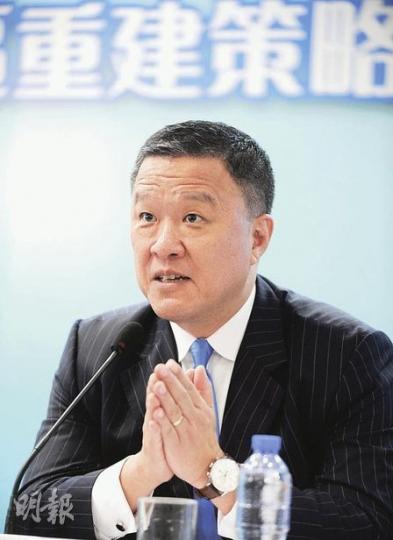 市建局主席張震遠強調,市建局以促進者角色協助業主聯合出售業權,是為了協助希望改善生活環境的舊樓業主,而非為了發展商或收購商。(何家達攝) 市建局主席張震遠強調,市建局以促進者角色協助業主聯合出售業權,是為了協助希望改善生活環境的舊樓業主,而非為了發展商或收購商。(何家達攝)