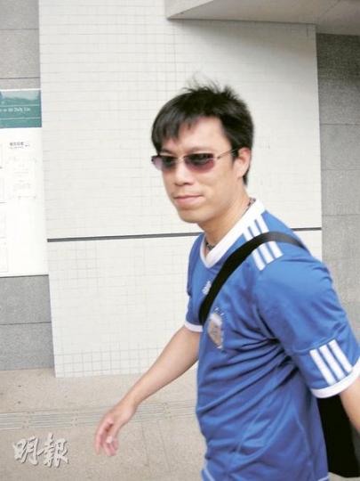 被告李偉明步入法庭時神情輕鬆,他被裁定罪成後明顯變得憂心忡忡。(梁珮珊攝) 被告李偉明步入法庭時神情輕鬆,他被裁定罪成後明顯變得憂心忡忡。(梁珮珊攝)