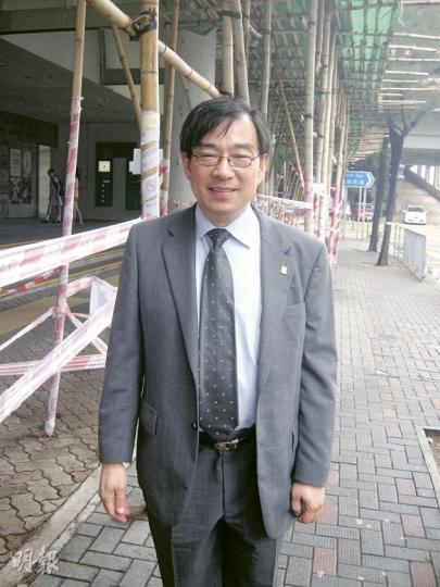 詹志勇表示,他也是「睇報紙先知」3棵古樹被移除。(梁珮珊攝) 詹志勇表示,他也是「睇報紙先知」3棵古樹被移除。(梁珮珊攝)