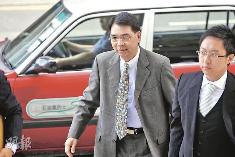 陳永孫（圖中）素有「大嚿錢」之稱，何麗全指陳是無綫營業部找到最多生意的員工。（李紹昌攝）