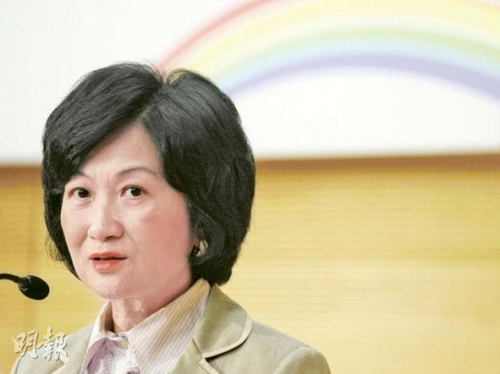 新民黨主席葉劉淑儀認為,要擔任特首,必須在政府及議會管治得宜,同時要與民眾溝通,得到支持。(林振東攝) 新民黨主席葉劉淑儀認為,要擔任特首,必須在政府及議會管治得宜,同時要與民眾溝通,得到支持。(林振東攝)