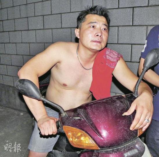 賴昌星的堂侄賴文宣稱把賴昌星當作偶像,如果他回來受審,會帶全村人去迎接他。(明報記者攝) 賴昌星的堂侄賴文宣稱把賴昌星當作偶像,如果他回來受審,會帶全村人去迎接他。(明報記者攝)