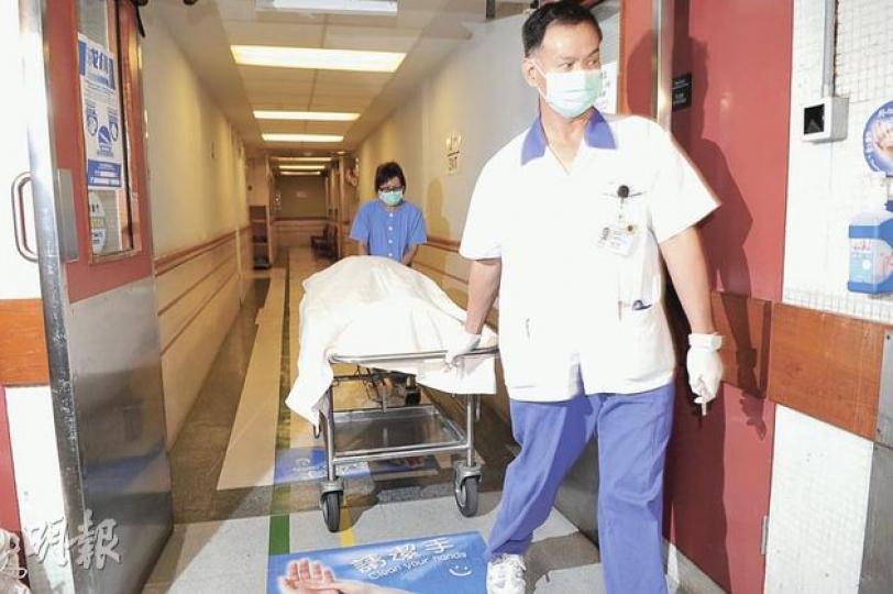 上環東邊街與高街交界的港鐵地盤發生奪命工業意外，男工被石塊砸斃。（衛永康攝）