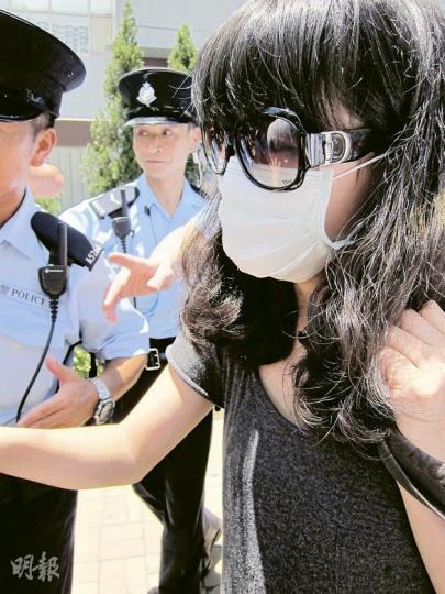 香港(內地入境團)導遊總工會主席謝北拱形容被告劉湘芹「唔知有無100磅,手無縛雞之力」,質疑她打傷高大男遊客的說法。(林綺琪攝) 香港(內地入境團)導遊總工會主席謝北拱形容被告劉湘芹「唔知有無100磅,手無縛雞之力」,質疑她打傷高大男遊客的說法。(林綺琪攝)