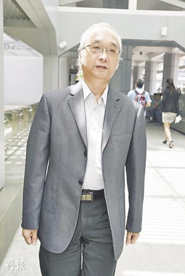 謝展寰昨亦到庭旁聽。（郭慶輝攝）